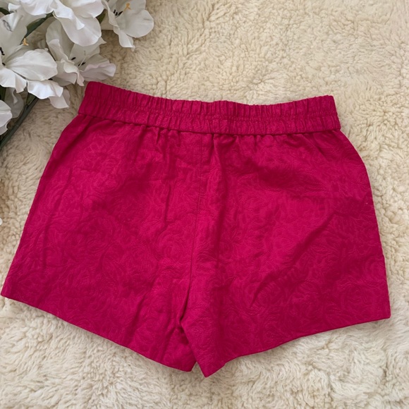 Floral Jacquard pull on short - Picture 4 of 4